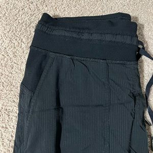 Lululemon cropped Dance Pant